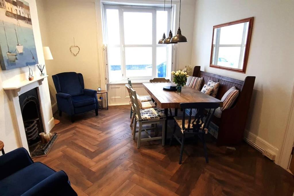 Beach View, 4 Bedroom House Opposite The Sea! Sleeps 10 Sandgate Zewnętrze zdjęcie